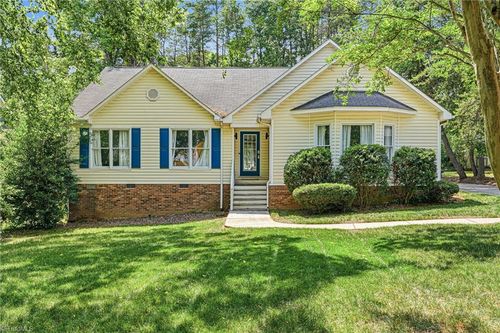 4228 Yeaton Glen Cir, Winston-Salem, NC, 27107-3702 | Card Image