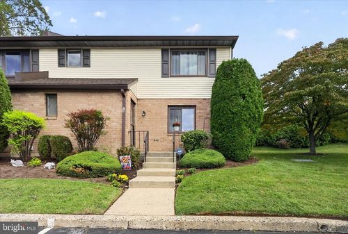 24-1747 W Chester Pike, Havertown, PA, 19083-2937 | Card Image