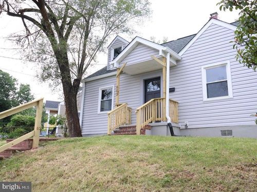 600 64th Ave, CAPITOL HEIGHTS, MD, 20743-1703 | Card Image