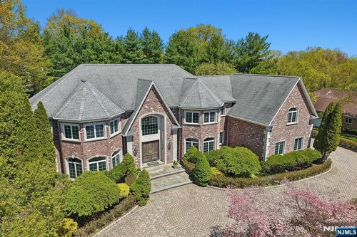 47 Cortland Trl, Mahwah, NJ, 07430-1596 | Card Image