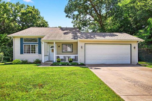 705 N Hanover Glen, Ellettsville, IN, 47429-1069 | Card Image