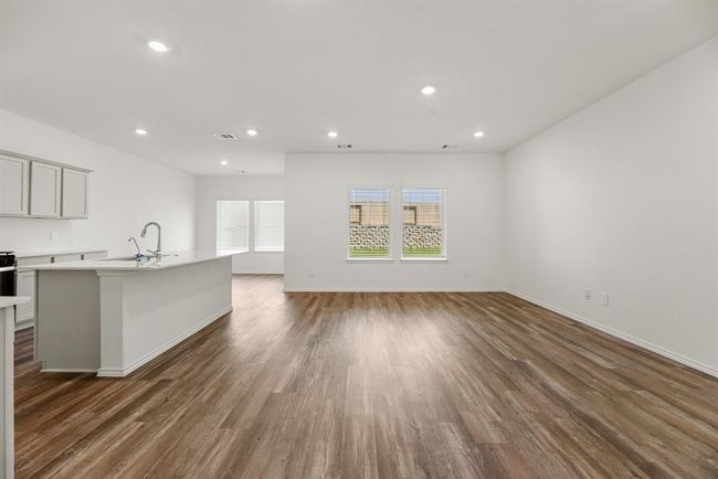 15052 Cherry Creek Dr, House other with 4 bedrooms, 3 bathrooms and 2 parking in Magnolia TX | Image 4