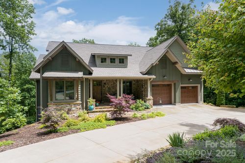 807 Hollybrook Dr, Flat Rock, NC, 28731-1315 | Card Image