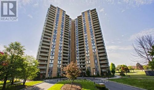 1705-15 Martha Eaton Way, North York, ON, M6M5B5 | Card Image
