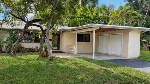 360 Holloway Dr, Plantation, FL, 33317-2442 | Card Image