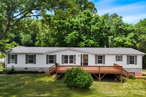 135 Prevost Street, Waynesville, NC, 28786 | Card Image