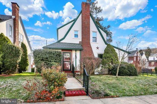 117 Center St, READING, PA, 19606-2107 | Card Image