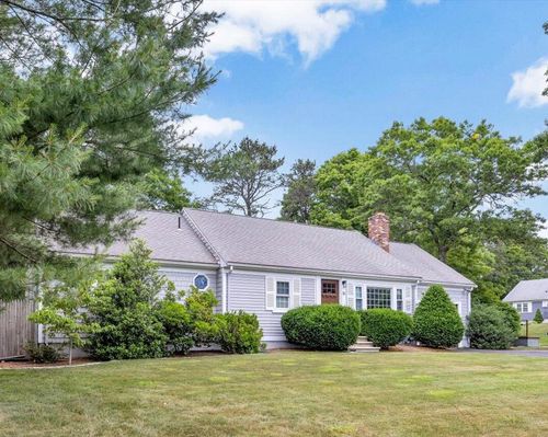 16 Pine View Dr, Cotuit, MA, 02635-2411 | Card Image