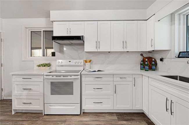 93 Christopher Dr, House other with 3 bedrooms, 2 bathrooms and 3 parking in Cambridge ON | Image 11