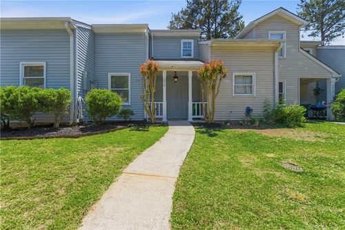 2216 Wellington Cir, Lithonia, GA, 30058-7947 | Card Image