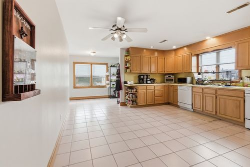 6-4-6 Jensen Rd, Watertown, MA, 02472-2154 | Card Image