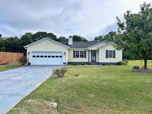 112 Burrell Ln, Richlands, NC, 28574-8421 | Card Image