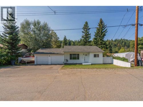 3027 Meyer Rd, Prince George, BC, V2K1M2 | Card Image