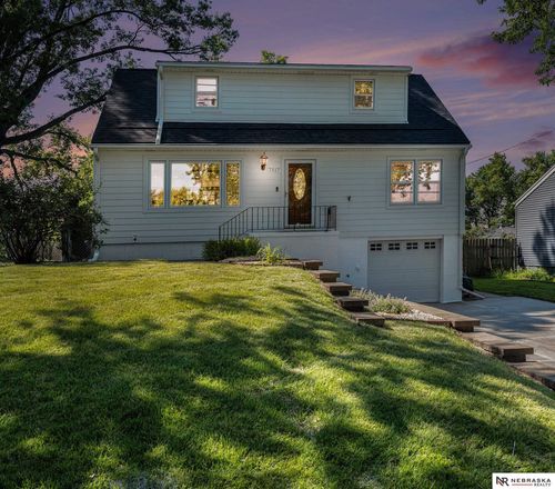 7517 Grover St, Omaha, NE, 68124-3554 | Card Image