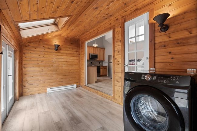 Sunroom and laundry | Image 26