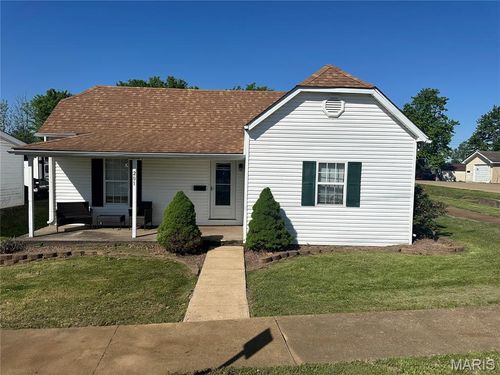 201 S School St, Desloge, MO, 63601-3553 | Card Image