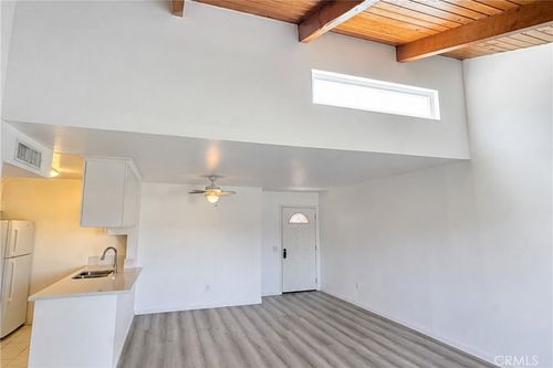 229-10331 Lindley, Porter Ranch, CA, 91326 | Card Image