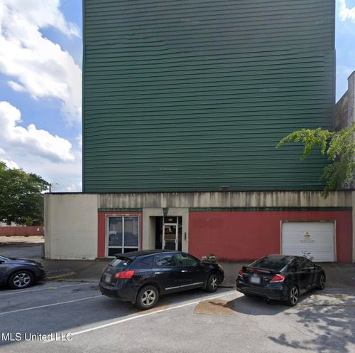 2107 4th St, Meridian, MS, 39301-5100 | Card Image