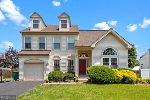 523 Turtle Ln, LANGHORNE, PA, 19047-3161 | Card Image