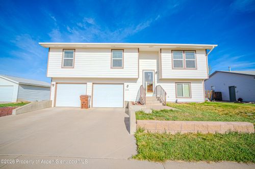 2319 Meadow Cir, Rifle, CO, 81650-3833 | Card Image