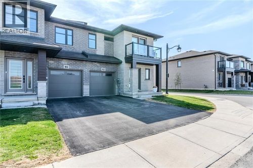 82 Jayla Lane, Smithville, ON, L0R2A0 | Card Image