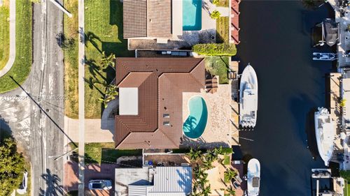 800 Se 3rd Ter, Pompano Beach, FL, 33060-8845 | Card Image