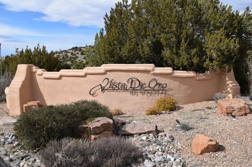 10 Vista De Oro, Placitas, NM, 87043-9224 | Card Image