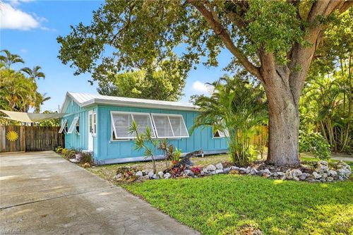 12650 Water Ln, Fort Myers, FL, 33908-3142 | Card Image