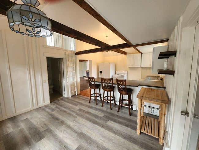 981 River Rd, Home with 4 bedrooms, 3 bathrooms and 5 parking in Marstons Mills MA | Image 4