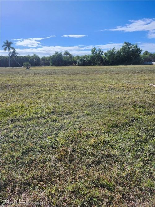 7665 Barrancas Ave, BOKEELIA, FL, 33922 | Card Image