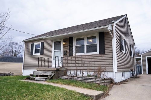 1912 59th Street, Des Moines, IA, 50322 | Card Image