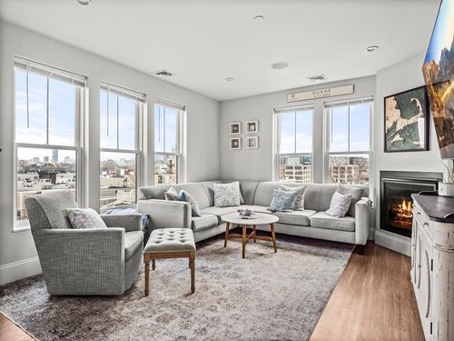 unit-6-45 L St, Boston, MA, 02127-4720 | Card Image