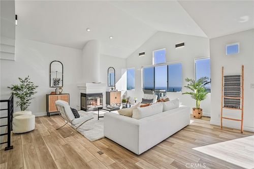 apt-b-4216 Highland Ave, Manhattan Beach, CA, 90266-3062 | Card Image