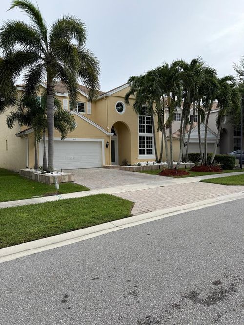 307 Berenger Walk, Royal Palm Beach, FL, 33414-4345 | Card Image
