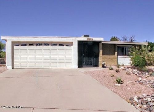 1233 N Via Vicam, Green Valley, AZ, 85614-3926 | Card Image