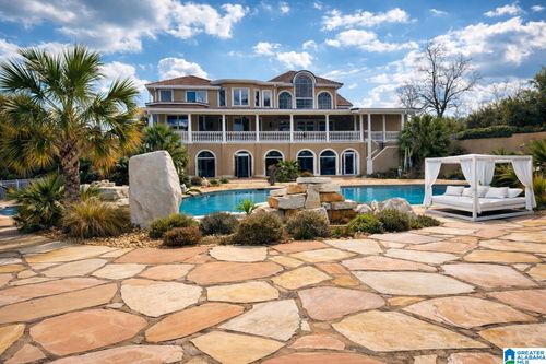 200 Asphodel Dr, Dothan, AL, 36303-2983 | Card Image