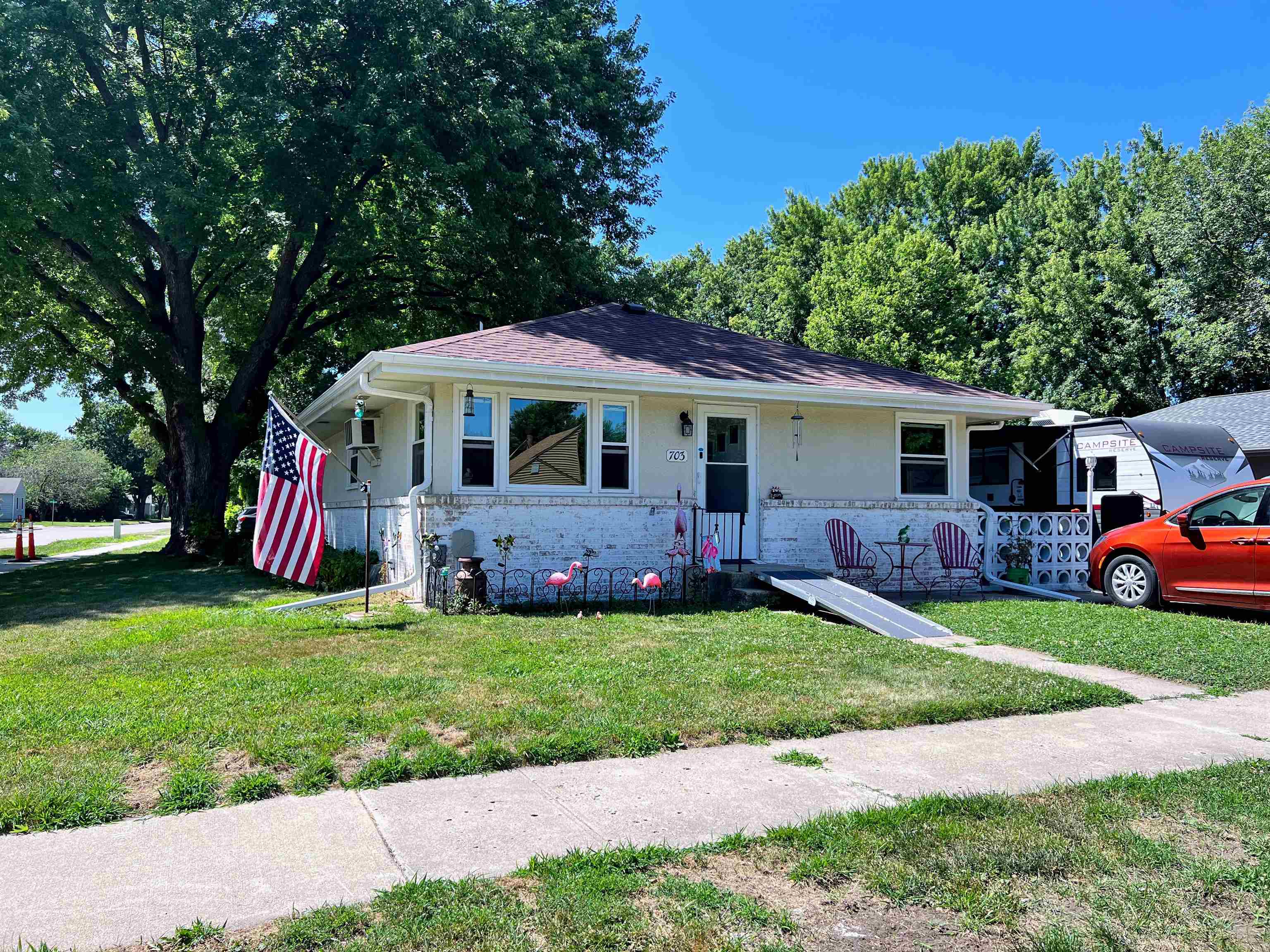 8th Ave, Spencer, IA 51301