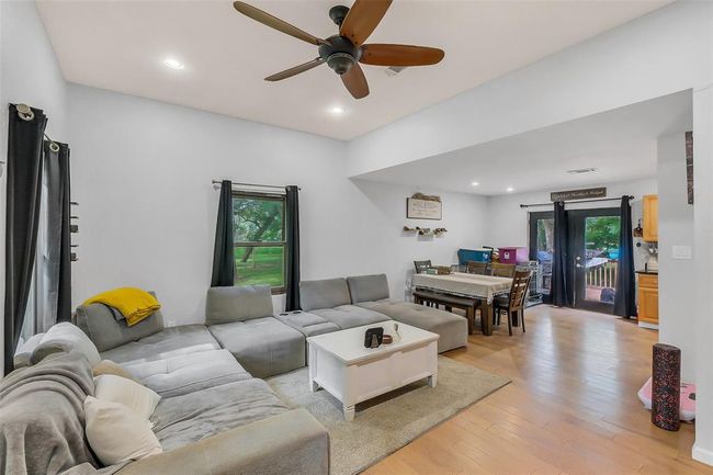 603 Hackamore Rd, House other with 3 bedrooms, 2 bathrooms and null parking in Wallis TX | Image 4