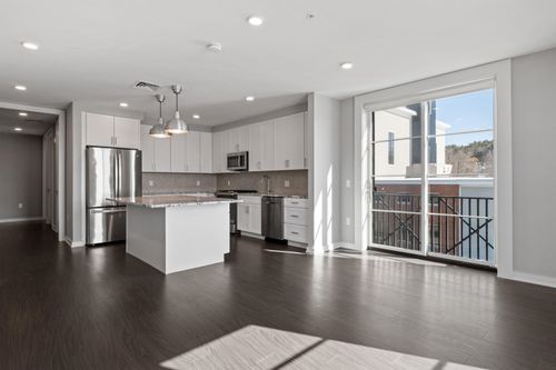 206-51 Elm St, Laconia, NH, 03246-2415 | Card Image