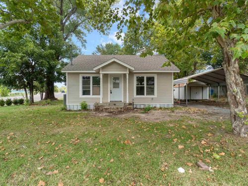 100 Lynch St, Hawkins, TX, 75765-2980 | Card Image