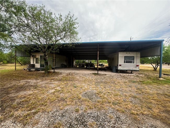 156 Naylor Rd, House attached with 4 bedrooms, 3 bathrooms and null parking in Calliham TX | Image 5