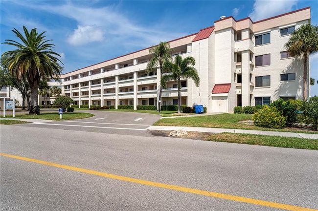 View of apartment building / complex | Image 29