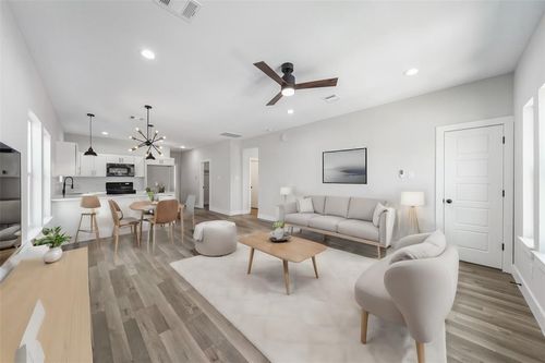 a-402 E 37th St, Houston, TX, 77018-6536 | Card Image