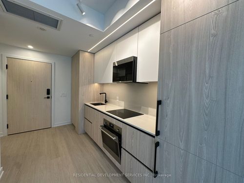516-699 Sheppard Ave E, North York, ON, M2K0C8 | Card Image
