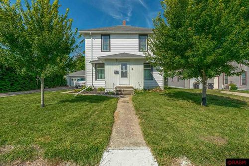 33 2nd St Sw, Winnebago, MN, 56098-2041 | Card Image