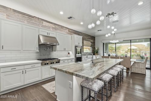 4601 S Pinaleno Dr, Chandler, AZ, 85249-2085 | Card Image