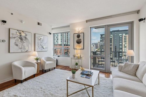 apt-703-929 Portland Ave, Minneapolis, MN, 55404-1244 | Card Image