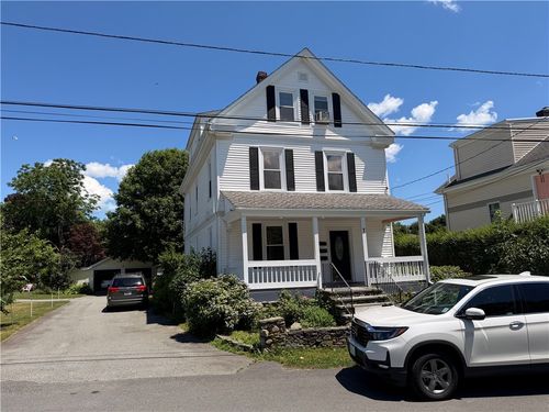 2-7 Caswell Ave, Newport, RI, 02840-5807 | Card Image