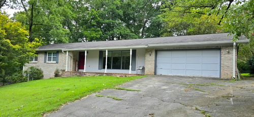 3911 Darbo Ln, Ooltewah, TN, 37363-4844 | Card Image