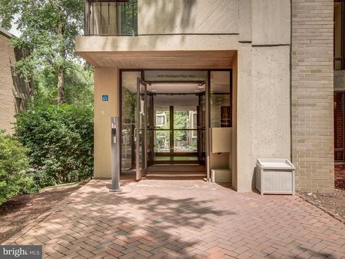 601-11400 Washington Plz W, RESTON, VA, 20190-4340 | Card Image